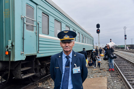 Как путешествовать поездами в Казахстане с картой - Против компаса