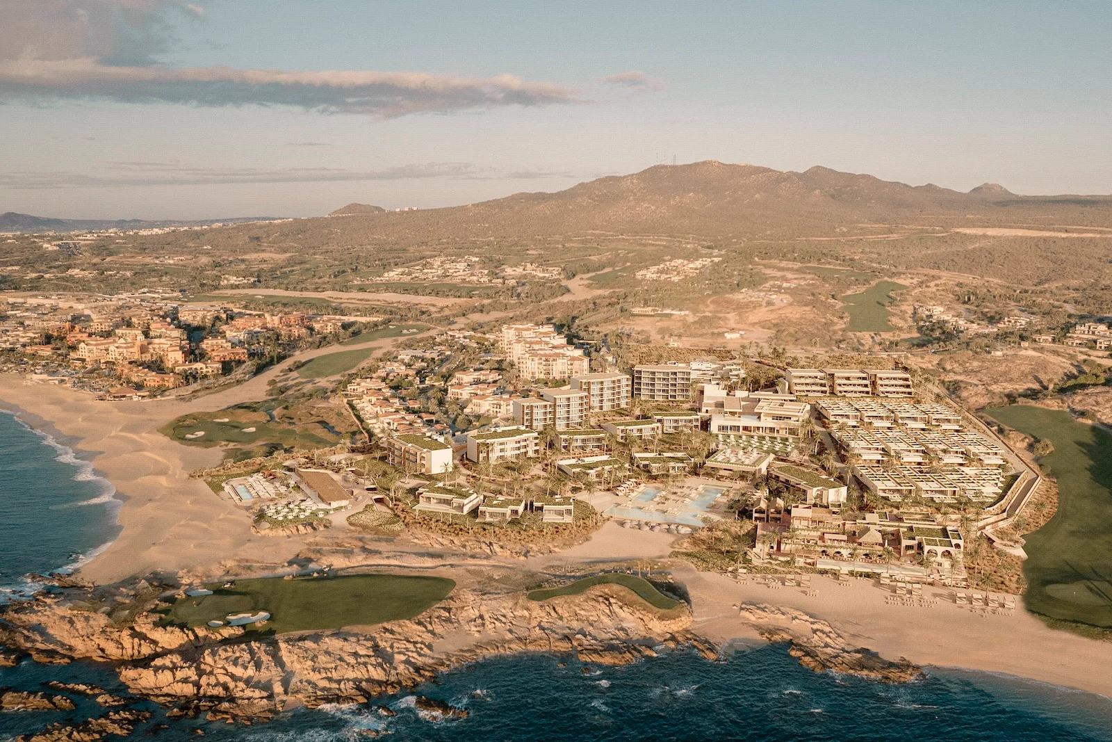 Park Hyatt Los Cabos в Cabo Del Sol теперь принимает бронирования на июль 2025 года.